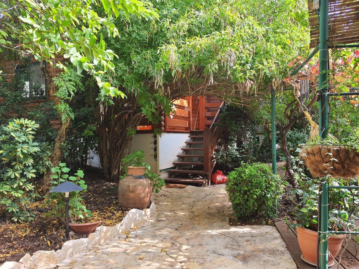 Eretz Hagalil - Land Of Galilee Guest House Amirim Exterior photo